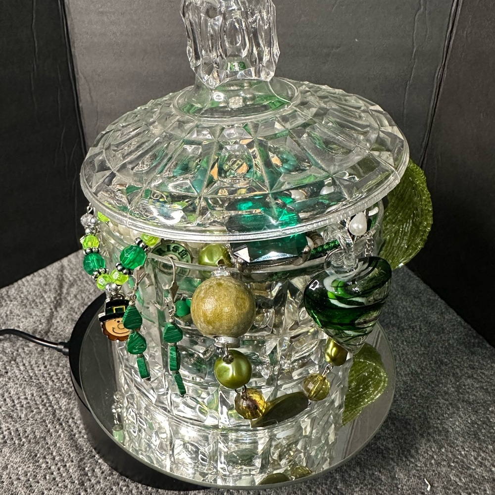🍀 Irish Green & Silver Mystery Jewelry Jar 🍀 - Picture 9 of 9